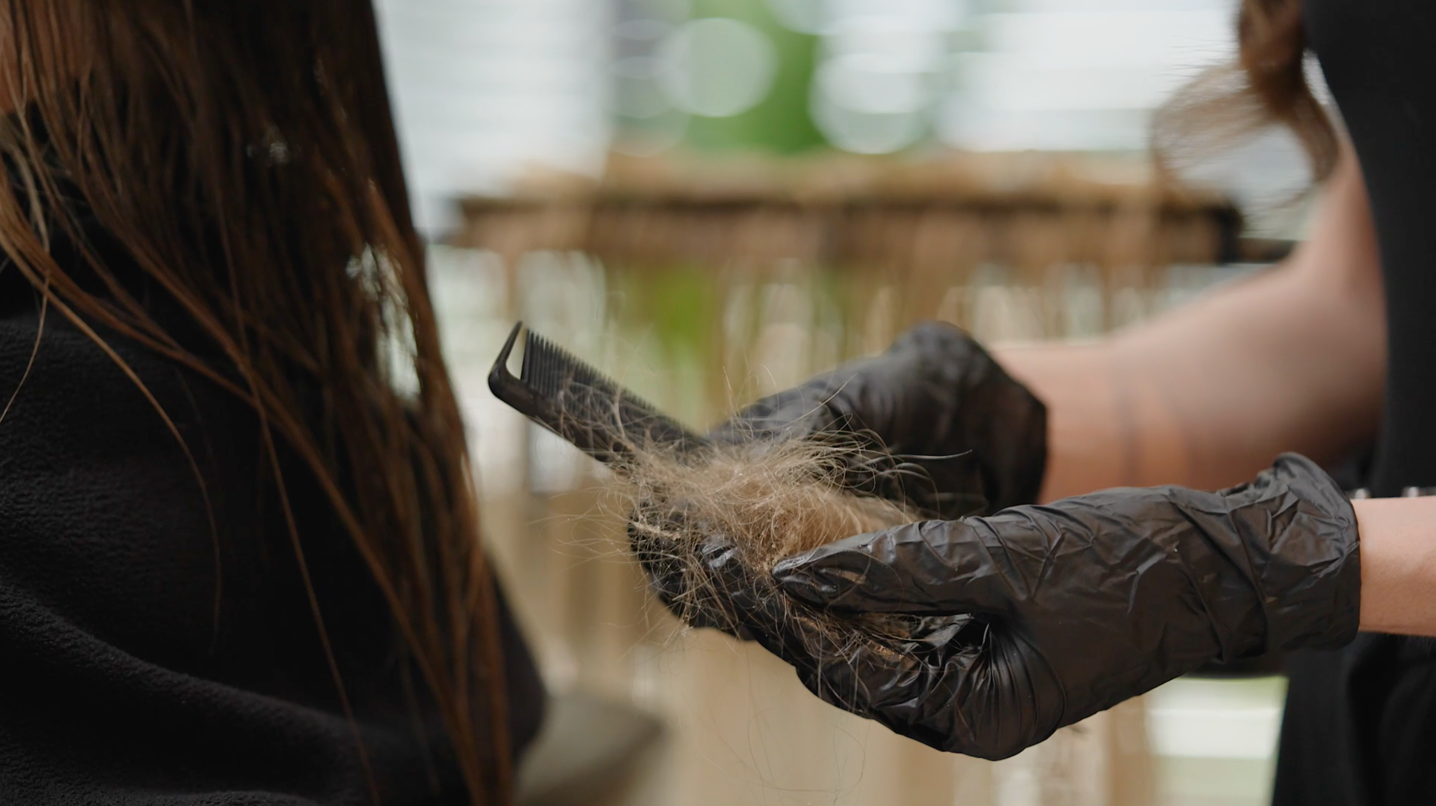 Viele Haare nach Extensions verloren? Ursachen & Lösung